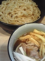 「つけ麺天日塩味」@小麦と肉 桃の木の写真