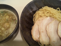 「つけ麺（800円）+チャーシュートッピング（200円）」@東成きんせいの写真