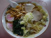 「雲呑麺 大盛（650円）」@大陸中華そば店の写真