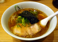 「醤油ラーメン（790円）」@支那そばや イオンレイクタウン店の写真