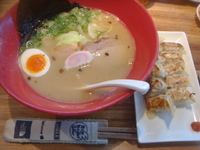 「本店かさね味（バリカタ）+博多ひとくち餃子+替玉（ハリガネ）」@博多一風堂 横浜西口店の写真