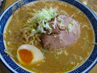 「みそラーメン半チャーハン1000円」@喜衛門の写真