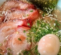 「鶏支那蕎麦（塩）+チャーシュー2枚（680円+200円）」@喜乃壺の写真