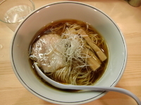 「醤油らーめん」@麺屋 彩香の写真