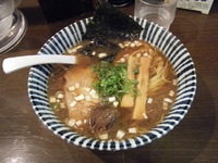 「煮干醤油らーめん」@七重の味の店 めじろ 川崎BE店の写真