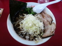 「黒うまいラーメン+半チャーハン」@松福 本店の写真