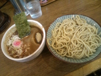 「つけ玉そば（濃いめ） 850円 + サービスチャーシュー」@本家大黒屋本舗 平井店の写真