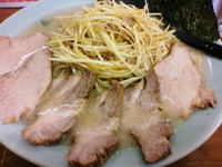 「ネギチャーシューメン（麺:固め）850円」@ラーメンショップ 大木店の写真