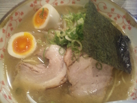 「味玉ラーメン（大）（850円）」@麺や 輝の穴の写真