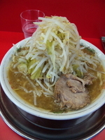 「小ラーメン野菜多め【500円】」@麺でる 戸越店の写真