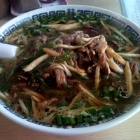 「チンジョウロースメン（青椒肉絲麺） 700円」@本格上海風食堂 燕雲の写真
