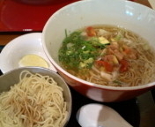 「洋風コンソメらぁ麺（替え玉付）750円」@とんこつらぁ麺 ちゃぶとんの写真