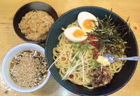 「冷やしざるらーめん半熟玉子添え 680円」@味噌蔵らーめん まるしゅうの写真