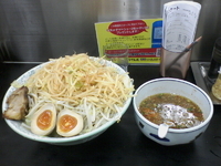 「つけぎ郎冷レッドスネーク大盛」@らーめん ぎょうてん屋 町田店の写真