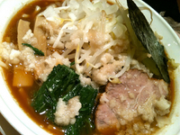 「背脂煮干濃厚醤油らぁめん（700円）」@背脂煮干濃厚醤油 どっかんの写真