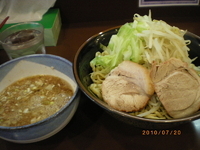 「つけめん大盛 野菜多め ￥800」@らーめん陸の写真