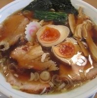 「バラチャーシューメン900円+味玉（サービス）」@らーめん 月の家の写真