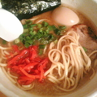 「円家ラーメン（麺硬め・アブラ多め）¥600→¥500（モテコクー」@麺屋 円家の写真