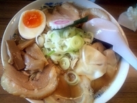 「ワンタン中華そば+チャーシュートッピング値段失念スマソ」@中華そば・特製もりそば 己勝軒 満帆の写真