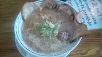 「特製ラーメン 大盛 （脂多め） + チャーシュー + ニンニクト」@環七らーめんてらっちょ つくば店の写真