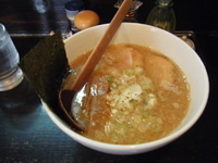 「とんこつ醤油らーめん」@らーめん ふらりの写真