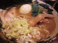 「とんこつ醤油700円+味玉100円=800円」@つけめん・らーめん活龍 本店の写真