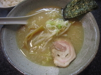 「みそラーメン+半ライス（750円+ランチタイムサービス）」@麺処 八蔵の写真
