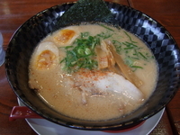 「うす切りとろ肉ラーメン」@二代目 五山 新堀川店の写真