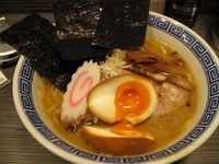 「はたかくるそば650円（クーポンにて味玉子無料）」@らーめんはたかくるの写真