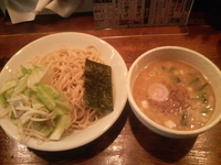 「白濁濃厚鶏つけそば・中盛+茹で野菜」@塩そば 真吾の写真