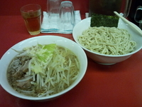 「小つけ麺+豚増し+ニンニクヤサイアブラ」@らーめん豚喜の写真