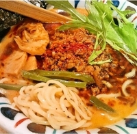 「担々麺（小ご飯無料）850円」@七志 とんこつ編 高田馬場店の写真