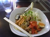 「男の油そば塩」@こだわりラーメン びっくりの写真