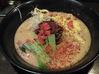 「冷やし担々麺」@ラーメン四天王 田町店の写真