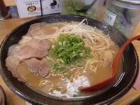 「らーめん」@ラーメン 横綱 高槻店の写真