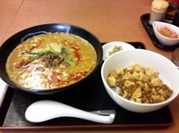 「味噌坦々麺とミニマーボー丼セット」@遊遊天山 瑞穂店の写真