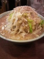 「ラーメン（野菜アブラ）」@ラーメン二郎 池袋東口店の写真