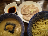 「辛つけ麺（850円）+チャーシュートッピング（300円）」@つけ麺 紋次郎 福島本店の写真