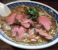 「らーめん中盛+チャーシュー」@燦燦斗の写真