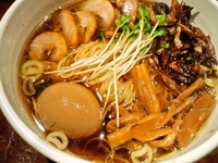 「支那そば+豚チャーシュー+味玉」@メン屋ちっきんの写真