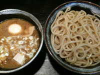 「黄金つけ麺+味玉」@ゴル麺。 横浜2号店の写真
