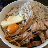 「チョイ麺マシ（500g） 油そば（汁無し） 700円 + 麺増 」@らーめん こじろう526 日暮里店の写真