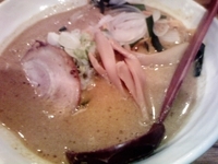 「黄彰貴ラーメン」@麺や 彰貴 東野店の写真