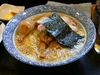 「粟国の塩そば+煮玉子+ビール+おつまみチャーシュー」@中華そば 多賀野の写真