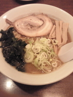 「特製醤油らーめん（680円）+餃子（無料）」@函館ラーメン 玄内の写真