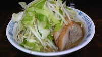 「小ラーメン（野菜ちょい増し）」@ラーメン二郎 めじろ台法政大学前店の写真