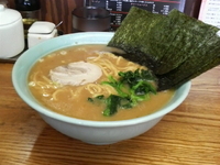 「ラーメン中盛」@横浜ラーメン はま家の写真