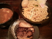 「二号つけ麺（中）+チャーシュー+味玉」@麺屋 宝袋の写真