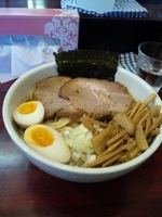 「一鶴ラーメン 大盛 特製」@麺家 一鶴の写真