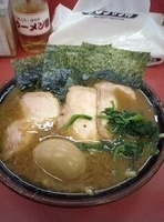 「チャーシューメン（740円）+味玉（80円）」@王道家の写真